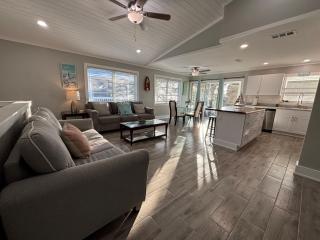 Snook 1 Mi 2 Beach Full Kit, WD Large 2 BD 2 Bath - 6