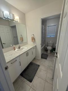 Short Term Cozy Stay in Beautiful Fergus - 6