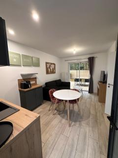 Maison 'Home Bien-Être' 30m2 avec terrasse et jardin - 9