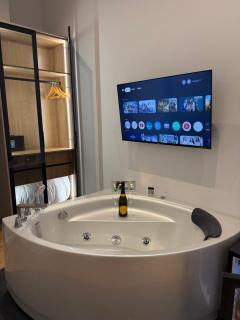 Murati Lake View Hotel - 2