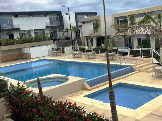 Cozy house near the beach - 0