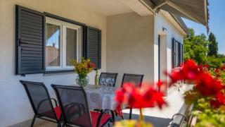 Apartman Nina by Villas Guide - 4