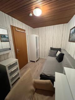 Möbliertes Haus mit Garten im Herzen von Moers - 2