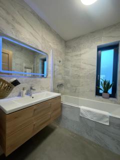 Sunset Hills Transylvania Upper - 6