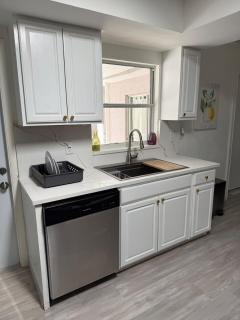 Sunny Escape with Pool 10 minutes from Siesta Key - 7