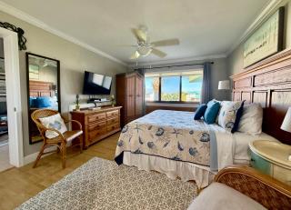 Beachfront paradise Ocean Village Golf Tennis Several heated pools Tiki bar Pickleball insite sports bar and restaurant and much more - 5