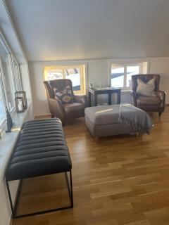 Romslig toppleilighet 134 kvm med balkong perfekt for firma og grupper - 1