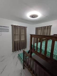 LeoMarc Transient Home and Beach house - 9