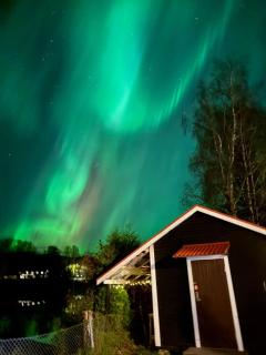 Riverside Villa with Private Jetty and Scenic Views - 8