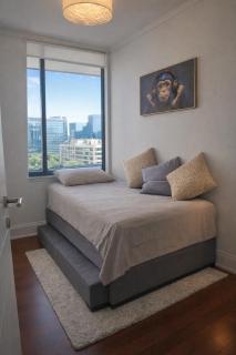 Departamento con vista mas piscina y estacionamiento al lado Parque Arauco - 1