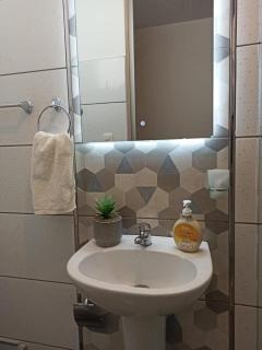 Apartment next to the Aventura Plaza Mall - 1