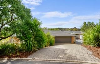 Spacious Family Retreat & Scenic Alfresco Living - 2