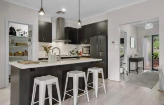 Spacious Family Retreat & Scenic Alfresco Living - 6