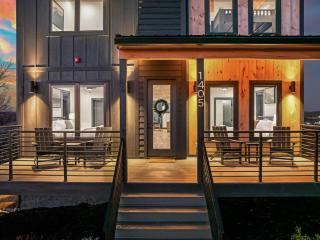Luxe Mountain Lodge with Indoor Pool, Views, Fire Pit - 1