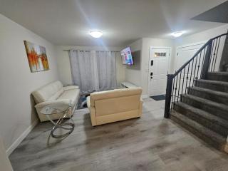 Charming comfortable 3-bedroom home in Regina - 6