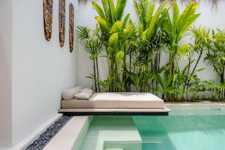 Aluna 1BR with private pool kedungu - 5