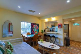 Artful 3BR Oasis in Little Haiti, Miami - 8