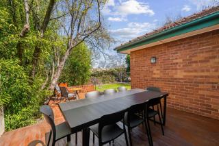 Gated & Secure Single-Level Home in CBD - 9