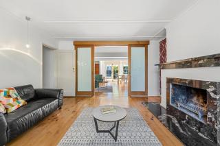 Gated & Secure Single-Level Home in CBD - 6