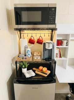 Sanford Suite King Bed Work-Ready Near Beach MCO - 3