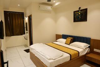 Rajwadi Hotel Inn - 7