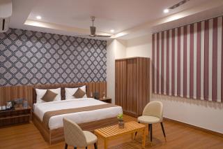 The Parmatma Hotel - 7