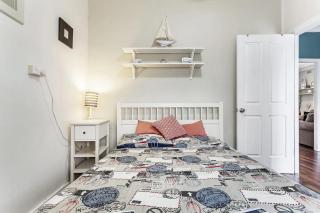 Oscar's Beach House, 14 Tomaree Rd - pet friendly, air con, Wi-Fi, Linen - 1