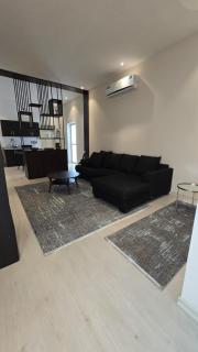 One-bedroom detached house with a private garden - 0