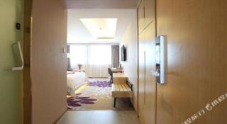 Lavande Hotels Jingshan Bus Station - 1