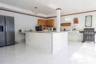 Private Luxury Villa 4BR Pool Near Beach - 6