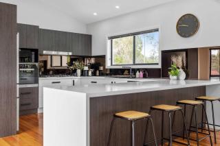 Indigo Views - renovated Vincentia beach house - 8