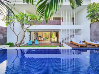 Villa Abigail Seminyak by Nagisa Bali - 0