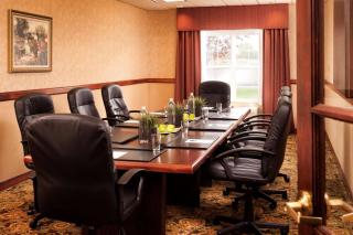 Country Inn & Suites by Radisson, Milwaukee West Brookfield , WI - 1