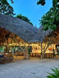 Isla - The Island Experience - 8