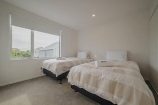 Modern Two Storey Stay with Private Patio - 4