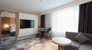 Lavande Hotel Changchun New District North Lake Longxiang Plaza - 5