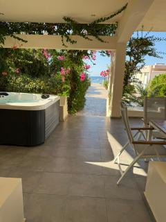 Amaryllis Beach House - 0