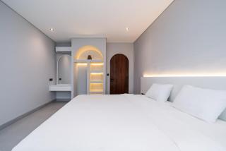 Elegant European 2BR Retreat with Spacious Living - 4