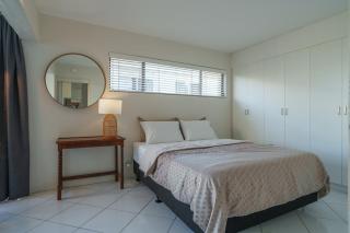 Beachfront Unit 5 at Sea Chalets, Sixth Avenue - 1