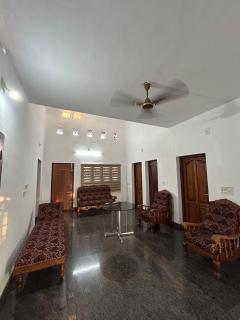 Entire 4BHK House with Full Kitchen near malayattoor - 2