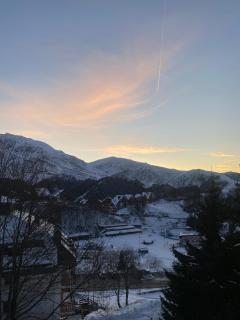 Comodo Trilocale con vista e box - 8