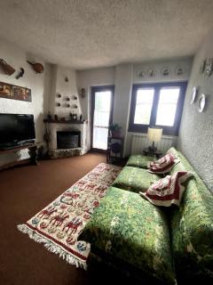 Comodo Trilocale con vista e box - 6