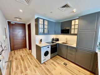 Spacious Jlt High Floor Studio Wstunning Views - Dubai - 5