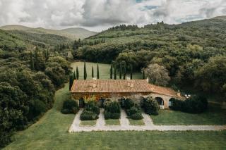 Romantic Retreat In The Woods Of Magona - 0