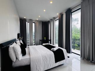 VILLA Pearl White Residency - 8
