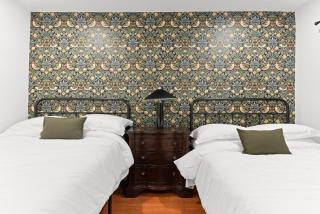 Stylish Getaway with Hot Tub - 6