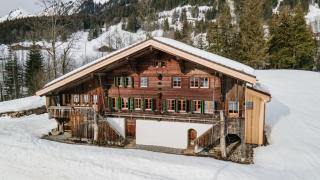Gstaad Mountain Chalet With Outdoor Spa - 0