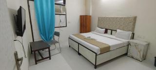 Hotel M C Residence - 8