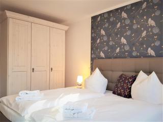 Bernstein Mare Rose Apartment 2 - 4