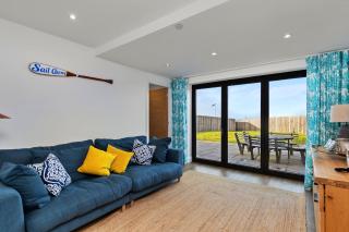 Finest Retreats - No 1 Sand Banks - 4